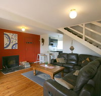 14 Cobbon Crescent Jindabyne - Schoolies Week Accommodation