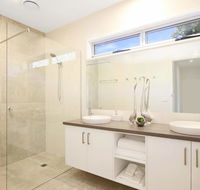 18 on Rayner - swish apartment Myrtleford - Schoolies Week Accommodation