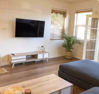 2 Bedroom SHORT walk to CBDBEACH and DARBY ST - Schoolies Week Accommodation