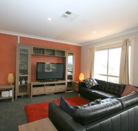 2/17 Jillamatong Street - Schoolies Week Accommodation