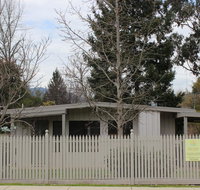 20 Toorak Rd Bright - Schoolies Week Accommodation