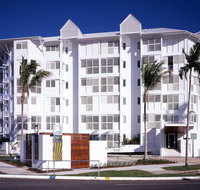 201 Lake Street - Schoolies Week Accommodation