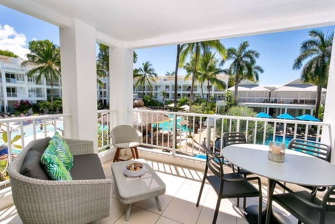2121 BEACH CLUB - Schoolies Week Accommodation 0