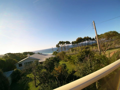 3 Bay Lane - Schoolies Week Accommodation 1