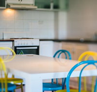 3 Bedroom Apartment / Spence St - Schoolies Week Accommodation