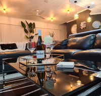 3 BEDROOM CITY ESCAPE - CHAMPAGNE STAYS Darwin - Schoolies Week Accommodation