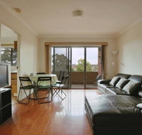 3BR Quiet  Convenient area of Parramatta UWS - Schoolies Week Accommodation