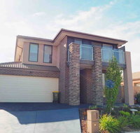 4 Bed 2 And A Half Bath Luxury Villa in Point Cook - Schoolies Week Accommodation