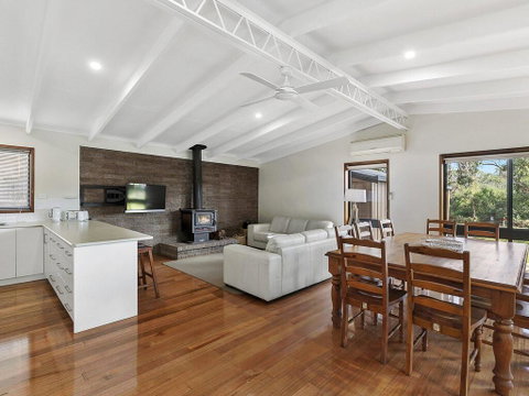 62 BINGLEY PARADE RIVERSEA HOUSE - Schoolies Week Accommodation 3