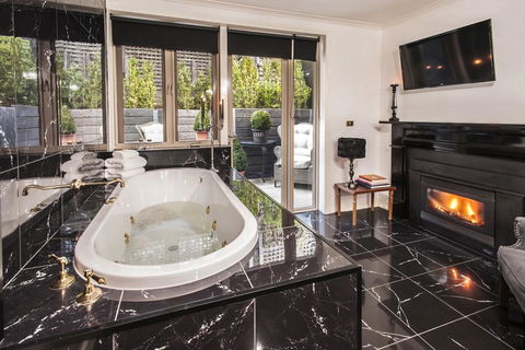 A Loft In The Mill Boutique Accommodation - Schoolies Week Accommodation 1