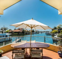 A Mariners Place - BEST location in town - Schoolies Week Accommodation