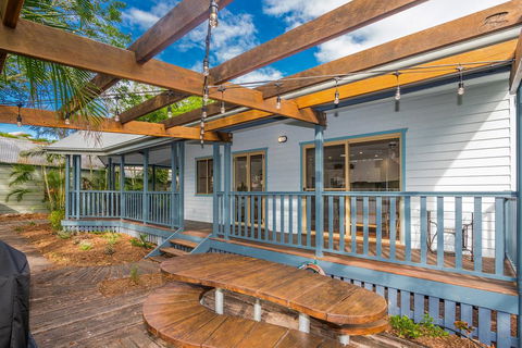 A PERFECT STAY - Barefoot Lane - Beach House - Schoolies Week Accommodation 2