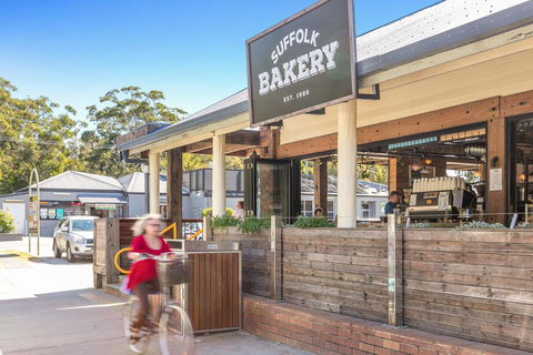 A SWEET ESCAPE - Carefree Beach Home - Schoolies Week Accommodation 3