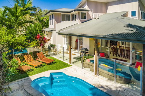 A SWEET ESCAPE - Serenity On Sallywattle - Schoolies Week Accommodation 1