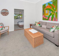 A Touch of the Bahamas on McKenzie MK3 - Schoolies Week Accommodation