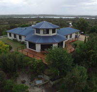 A Tranquil Retreat - Schoolies Week Accommodation