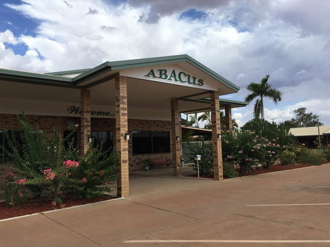 Abacus Motel - Schoolies Week Accommodation 0