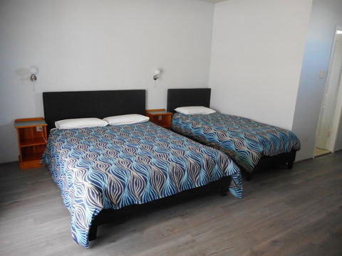 Acacia Rose Motor Inn - Schoolies Week Accommodation 2