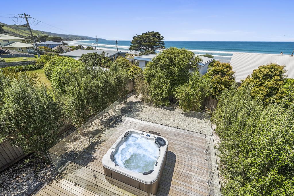 Weering VIC Schoolies Week Accommodation