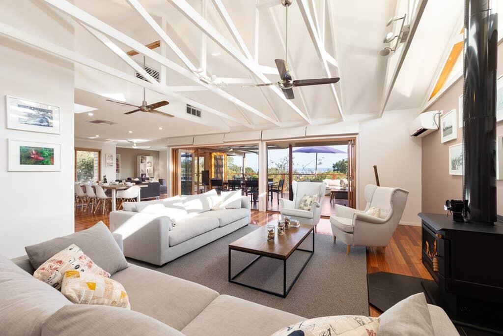 Somers ACT Schoolies Week Accommodation