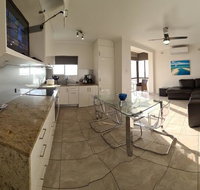 Acushla Accommodation Esplanade Living Self Check-In Self Check-Out - Schoolies Week Accommodation