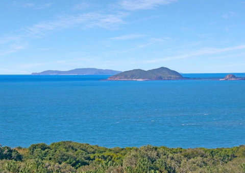 ESCAPE WITH A VIEW - Schoolies Week Accommodation 3