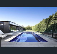 Family and resort-style setting - Schoolies Week Accommodation