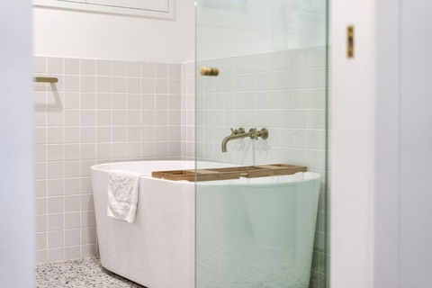 Family Waterfront Escape - Pool, 2 King Rooms - Schoolies Week Accommodation 1