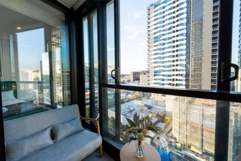 FV Peppers 2BR 2BA W Parking, Shared Spa, Gym, Pool - Schoolies Week Accommodation 1