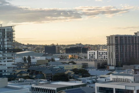FV Peppers 2BR 2BA W Parking, Shared Spa, Gym, Pool - Schoolies Week Accommodation 4
