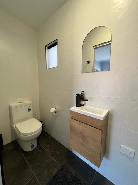 Gold Reef Adelong - Schoolies Week Accommodation 0
