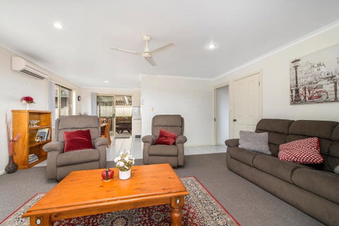 H1211 Mission Terrace Lakewood Heights Estate - Schoolies Week Accommodation 2