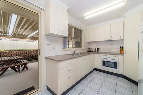 H1211 Mission Terrace Lakewood Heights Estate - Schoolies Week Accommodation 4