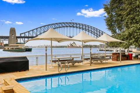 HENRY12 Self- Catering - Schoolies Week Accommodation 0
