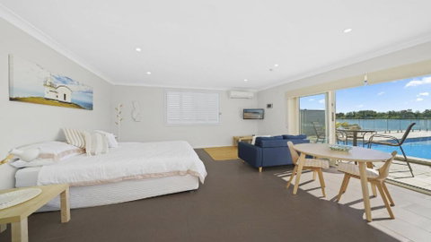 HIBBARD HAVEN - Schoolies Week Accommodation 0