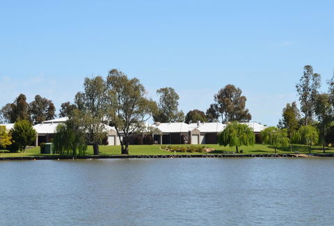 Adelphi Views On Luton - Woodlands - Schoolies Week Accommodation 2