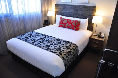 Adina Serviced Apartments Canberra Dickson - Schoolies Week Accommodation 2