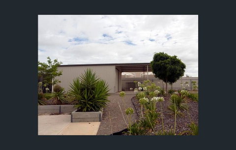 Agape Holiday Home - Schoolies Week Accommodation 1