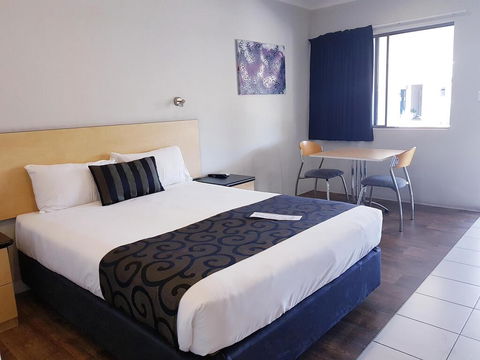 Alara Motor Inn - Schoolies Week Accommodation 3