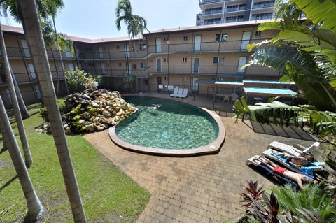 Alatai Holiday Apartments - Schoolies Week Accommodation 1