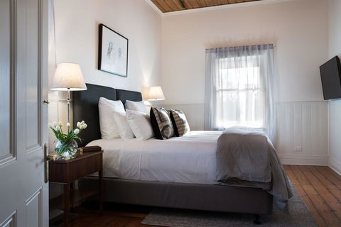 Albion - Schoolies Week Accommodation 2