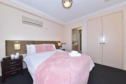 Alderney - Schoolies Week Accommodation 0