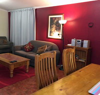 Alexander Cottage - Schoolies Week Accommodation