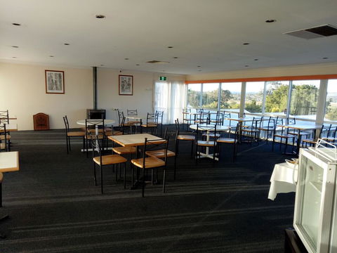 Alexander Motel - Schoolies Week Accommodation 1