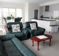 Alkimos Beach Retreat - Schoolies Week Accommodation