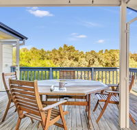 All Decked Out - Schoolies Week Accommodation