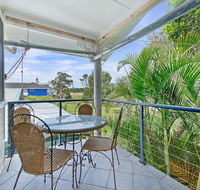 Allamanda House 3 Willow Street - Schoolies Week Accommodation