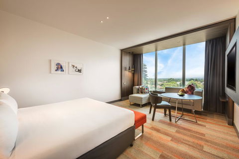 Aloft Perth - Schoolies Week Accommodation 2