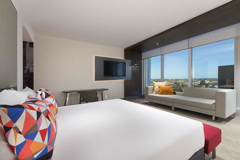 Aloft Perth - Schoolies Week Accommodation 3