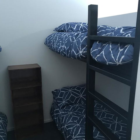 Alpina - Schoolies Week Accommodation 2